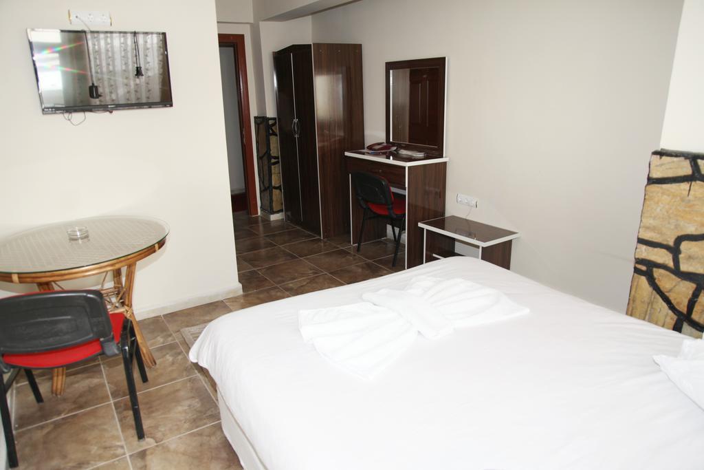 Kapris Hotel كيرشهر الغرفة الصورة