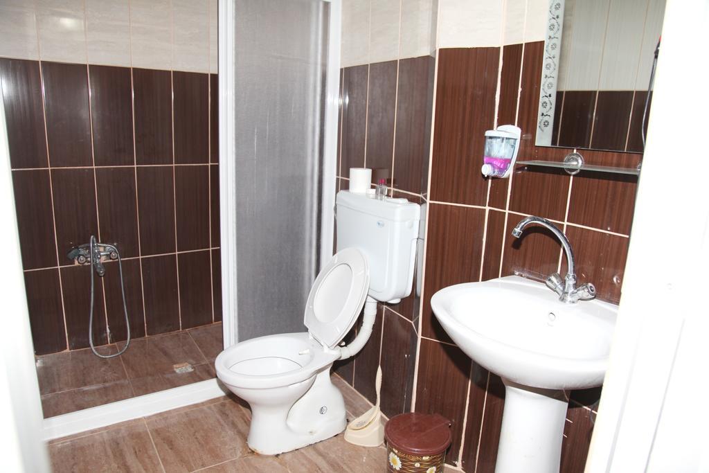 Kapris Hotel كيرشهر الغرفة الصورة