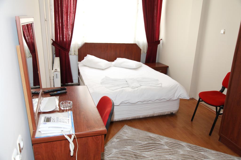 Kapris Hotel كيرشهر الغرفة الصورة