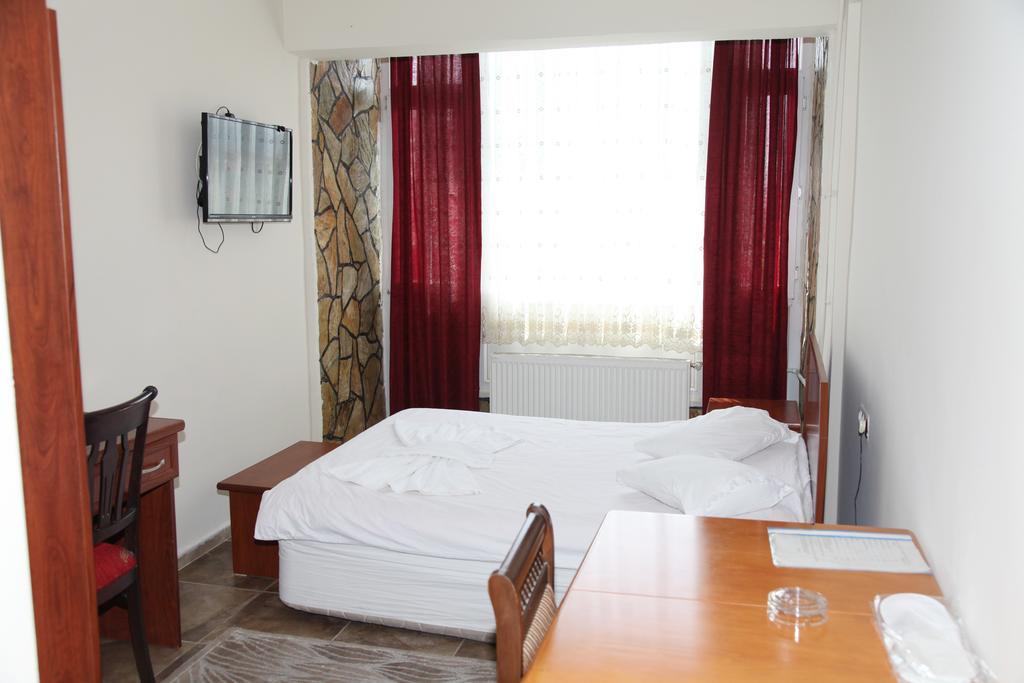 Kapris Hotel كيرشهر الغرفة الصورة