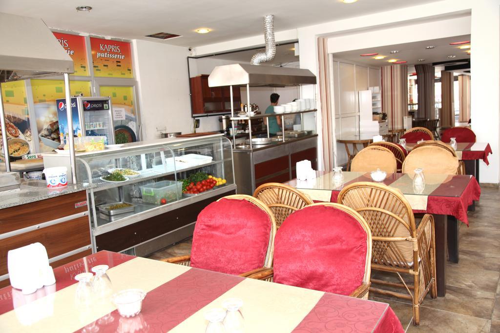 Kapris Hotel كيرشهر الغرفة الصورة