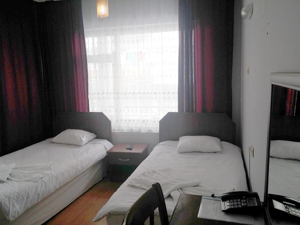 Kapris Hotel كيرشهر الغرفة الصورة