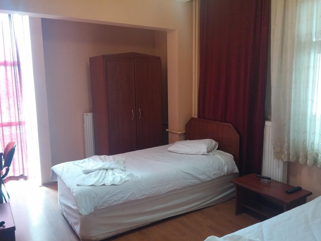 Kapris Hotel كيرشهر الغرفة الصورة