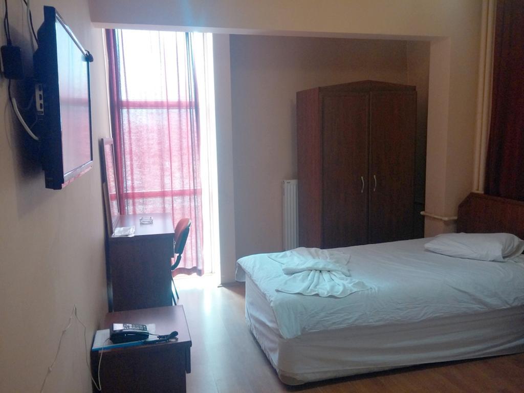 Kapris Hotel كيرشهر الغرفة الصورة